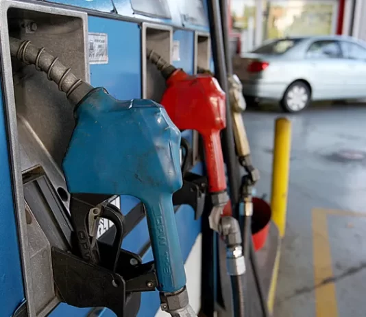 Los precios de los combustibles suben 2,75% desde este viernes