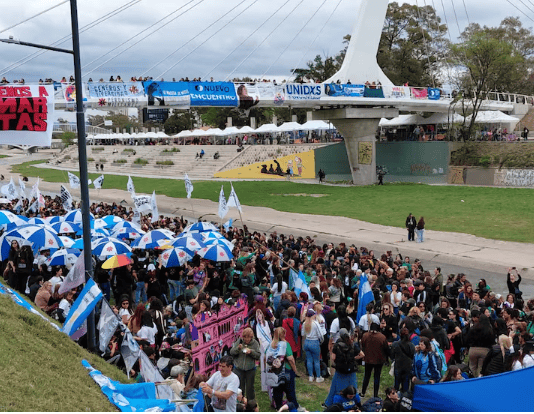 En el marco del 39° Encuentro Plurinacional de Mujeres y Diversidades, Córdoba pidió por la libertad de Cristina