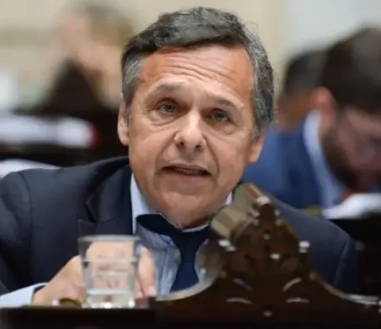 Giuliano destacó el fallo de la Corte sobre la Ley de Tierras y advirtió por la ciudadanía a cambio de dinero